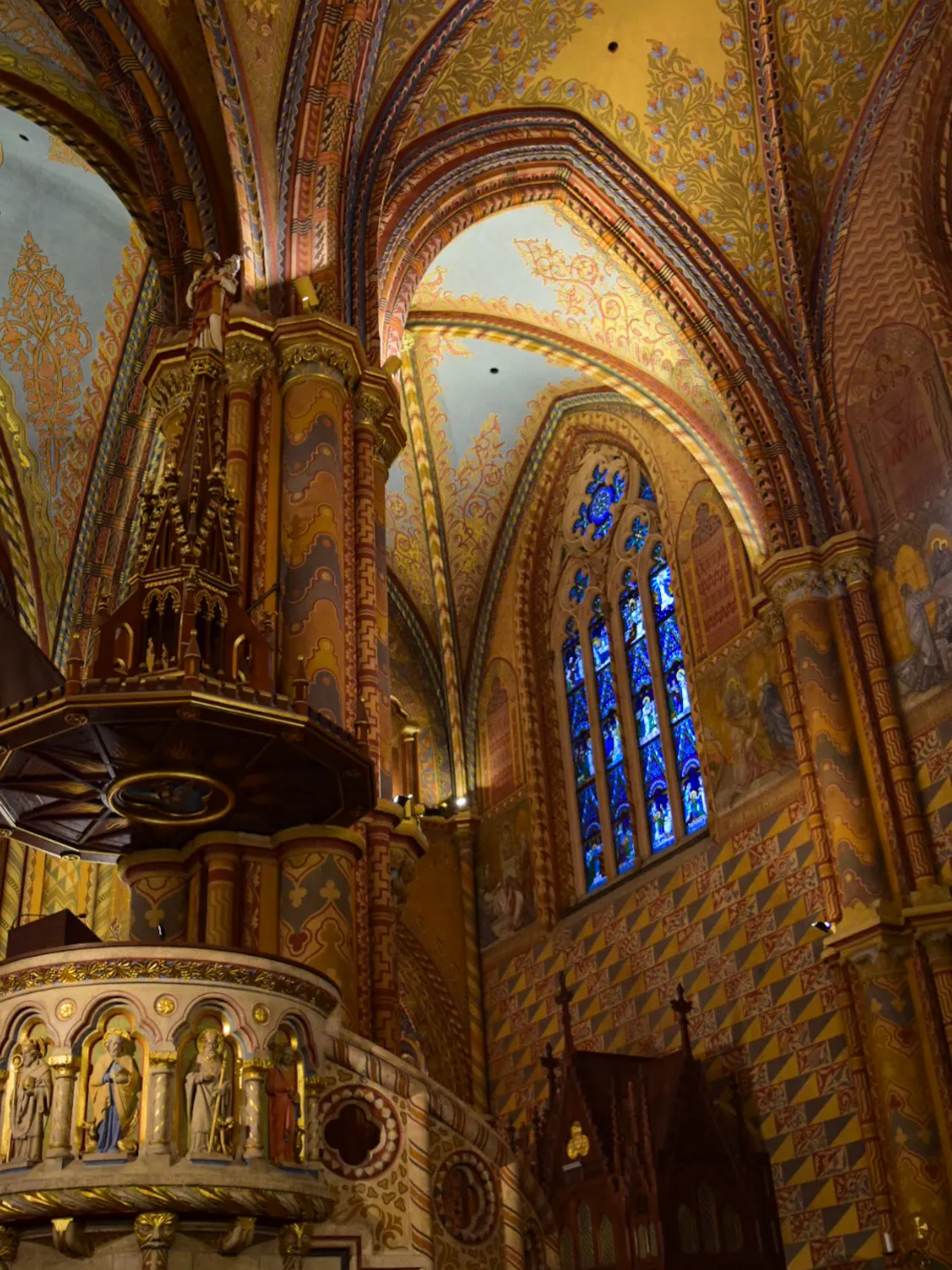 教会内部の装飾