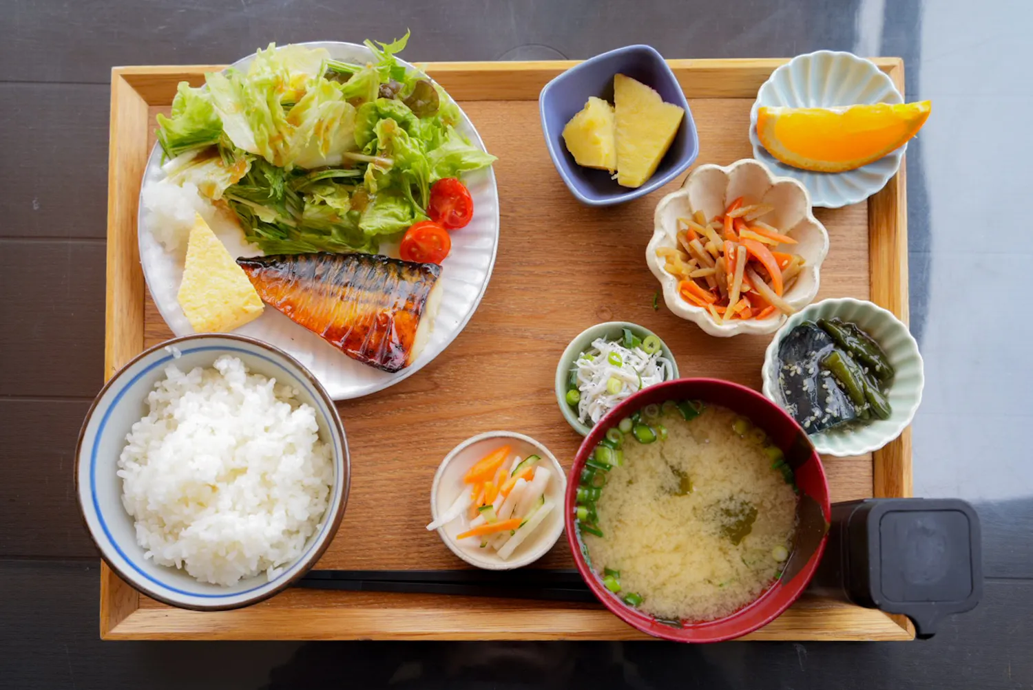 朝食の和食プレート