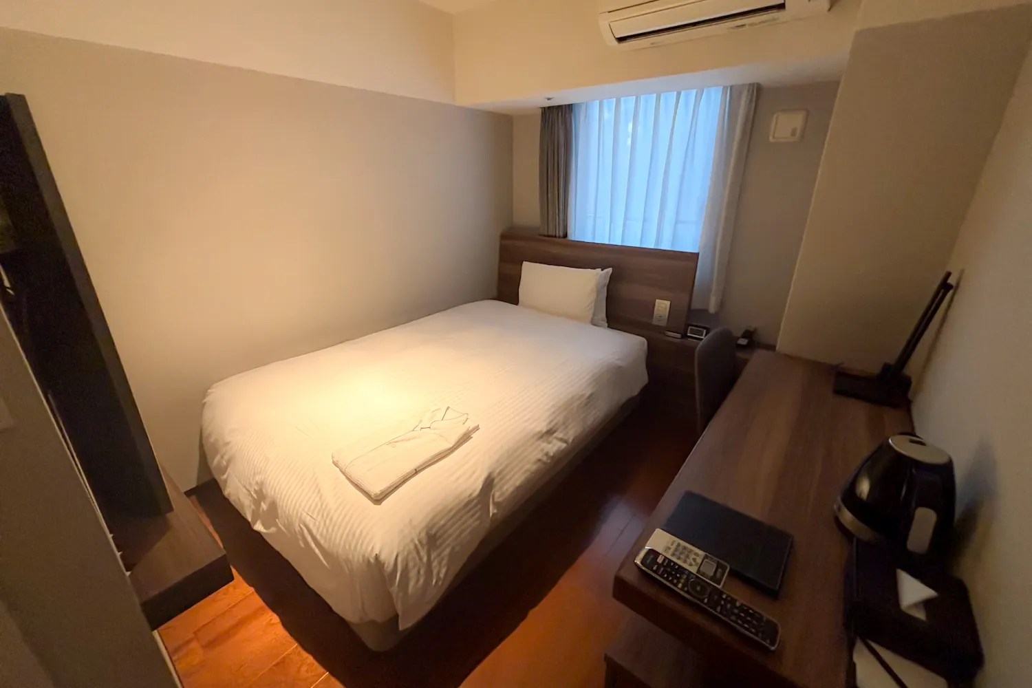 スーペリアシングルルームの全景