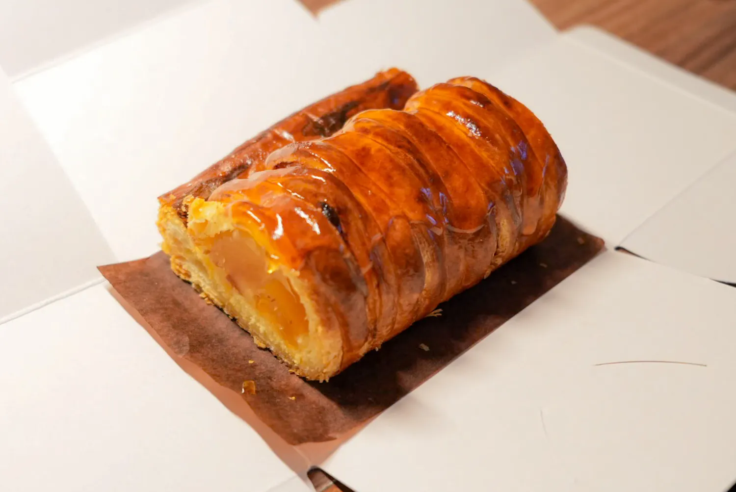 テイクアウトしたアップルパイ