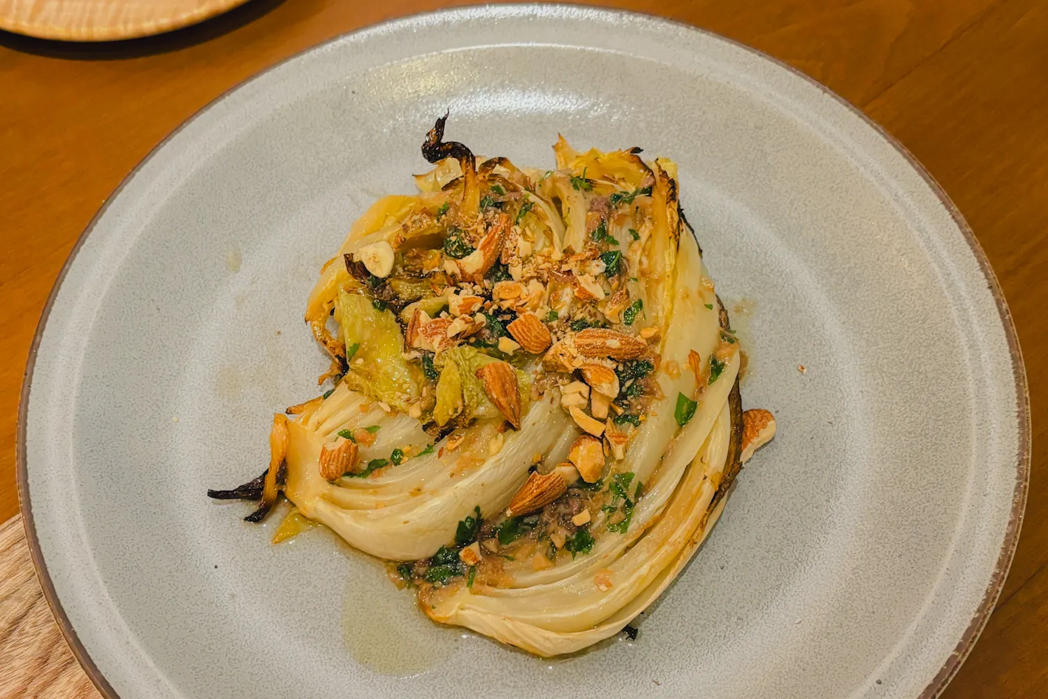 長野県産白菜のローストアンチョビバターソース