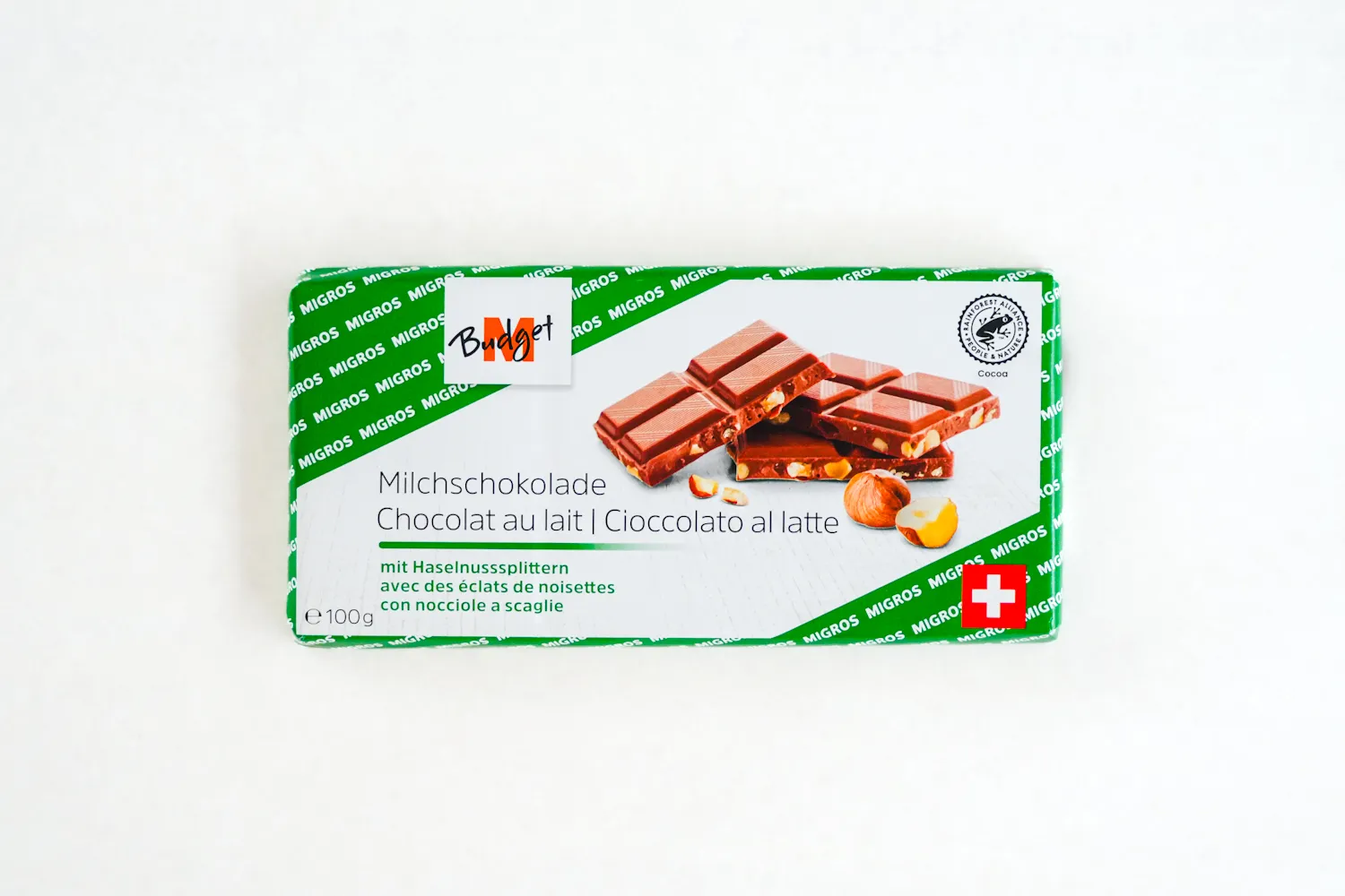 ヘーゼルナッツ入りミルクチョコレート